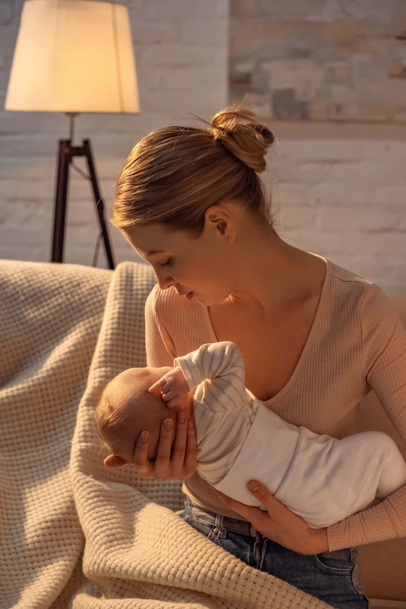 Quand mettre une veilleuse dans la chambre de bébé ?